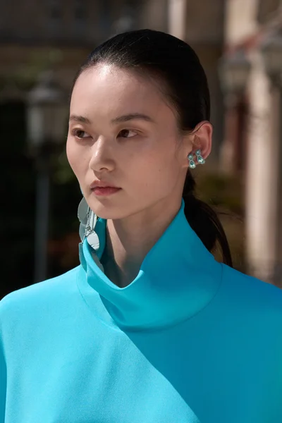 Look 57